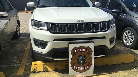 Carro apreendido durante a operação da PF. 