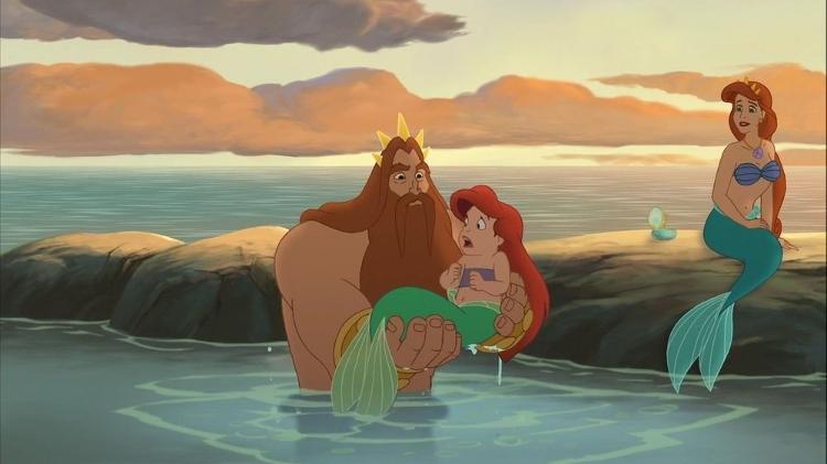 O Rei Trit&amp;atilde;o, Ariel (crian&amp;ccedil;a) e a Rainha Athena em A Pequena Sereia: A Hist&amp;oacute;ria de Ariel (2008)